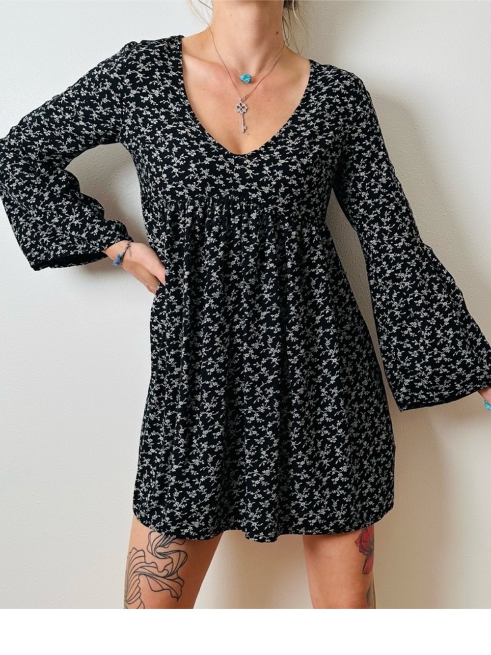 Ralph Lauren Denim & Supply
Floral Print Bell Sleeve V Neck
Mini Dress XS